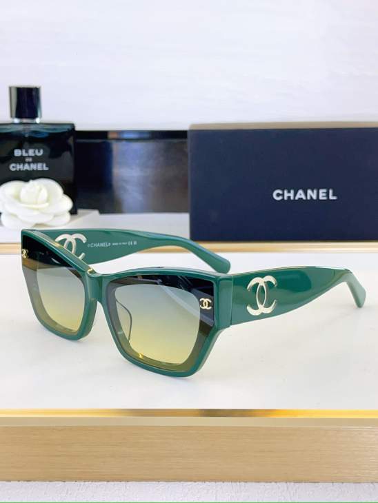 Picture of Chanel Sunglasses _SKUfw80048828fw